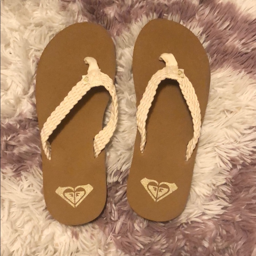 Roxy flip flops
